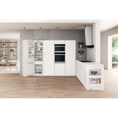Комбиниран хладилник за вграждане Whirlpool, WHC20 T573 P
