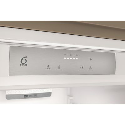 Комбиниран хладилник за вграждане Whirlpool, WHC20D013D1